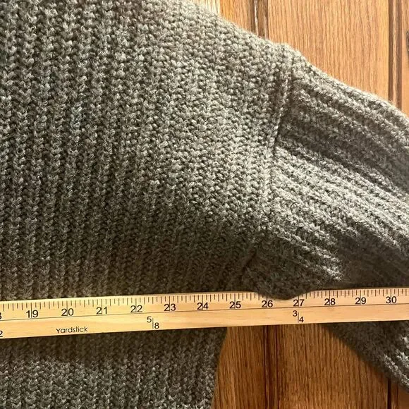 Old Navy Chunky Cable Knit Sweater Tunic Length Green Minimalist Neutral M Tall - Picture 5 of 7